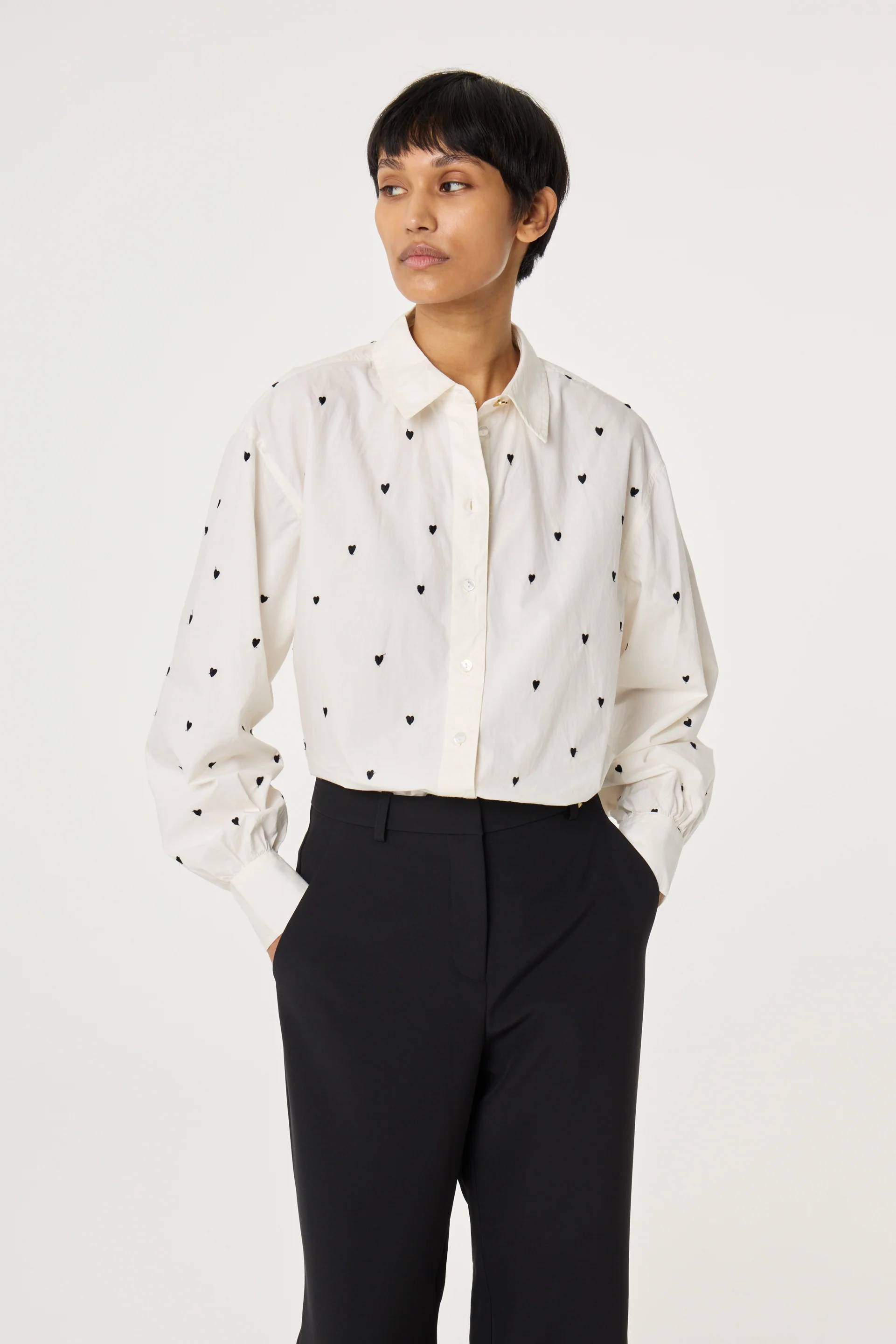 Dina Blouse | Cosy White/Black - Image 2