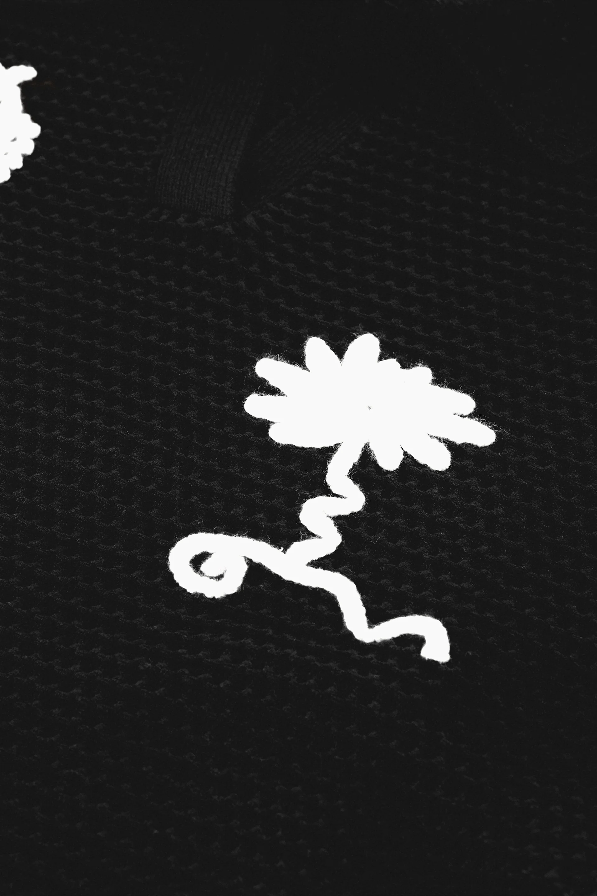 Fin Pullover | Black - Image 5