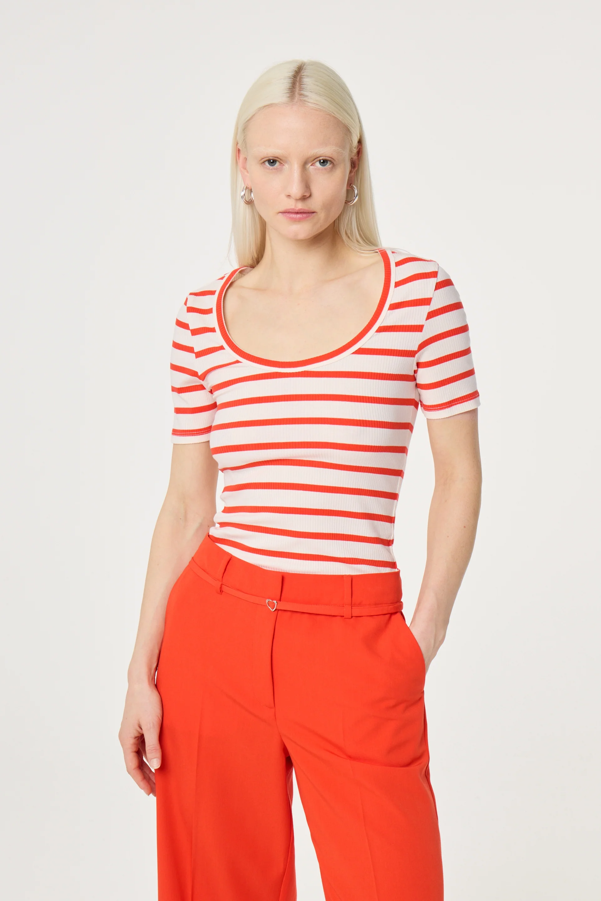 Lena Shortsleeve T-Shirt | Cosy White/Tangerine Tango - Image 2