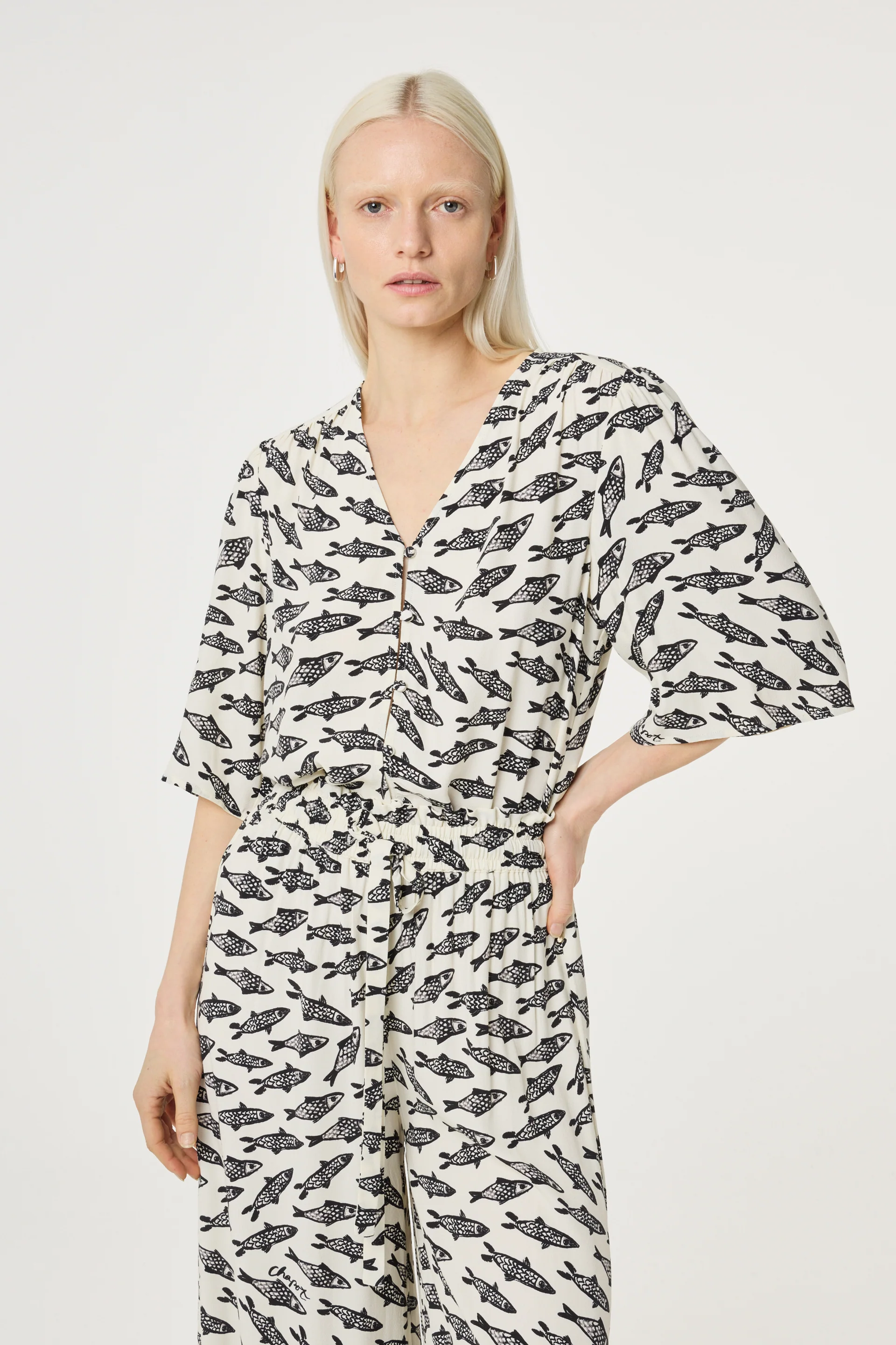Starlet Blouse | Cosy White/Black - Image 2