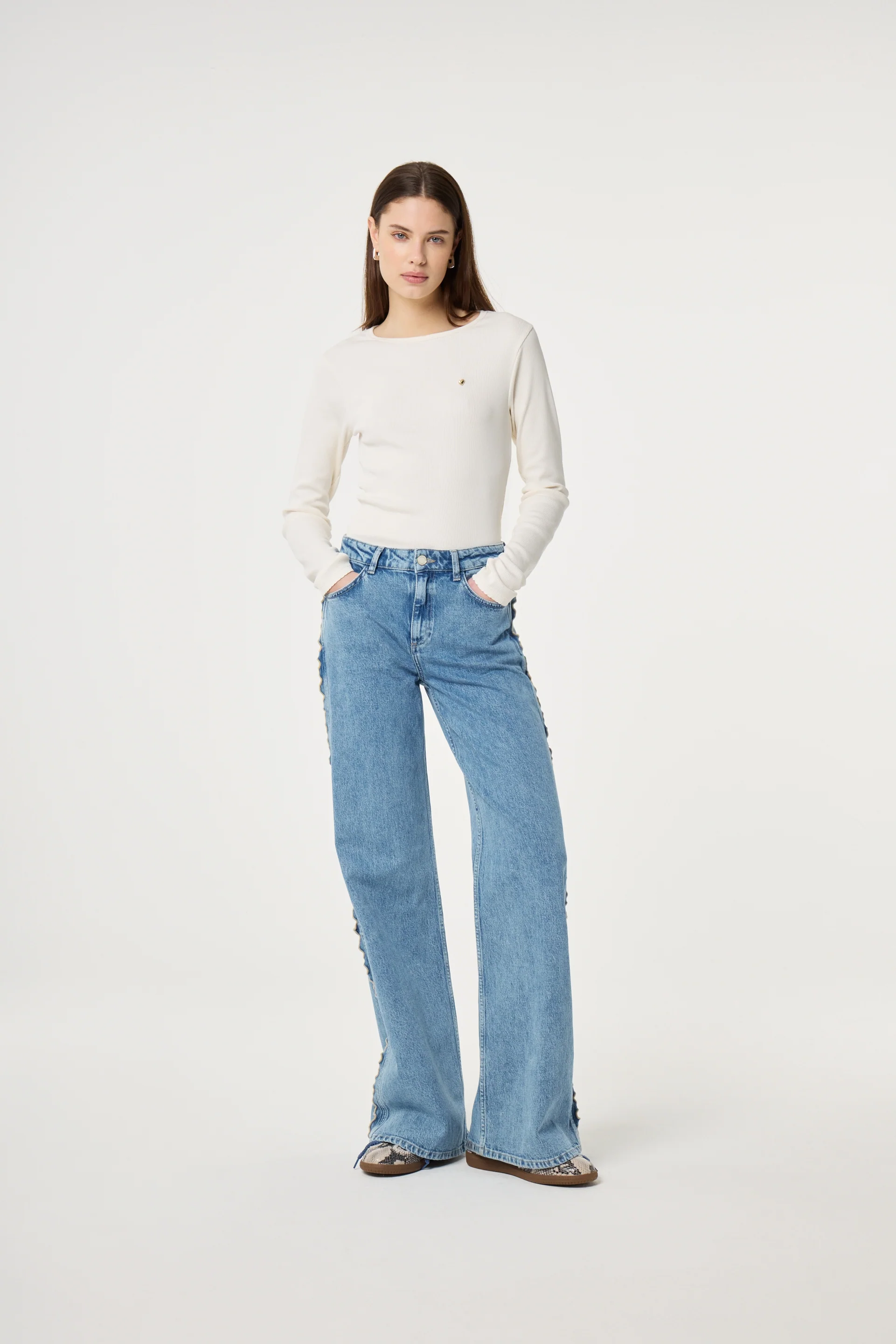 Tanja Long Sleeve T-shirt | Cosy White