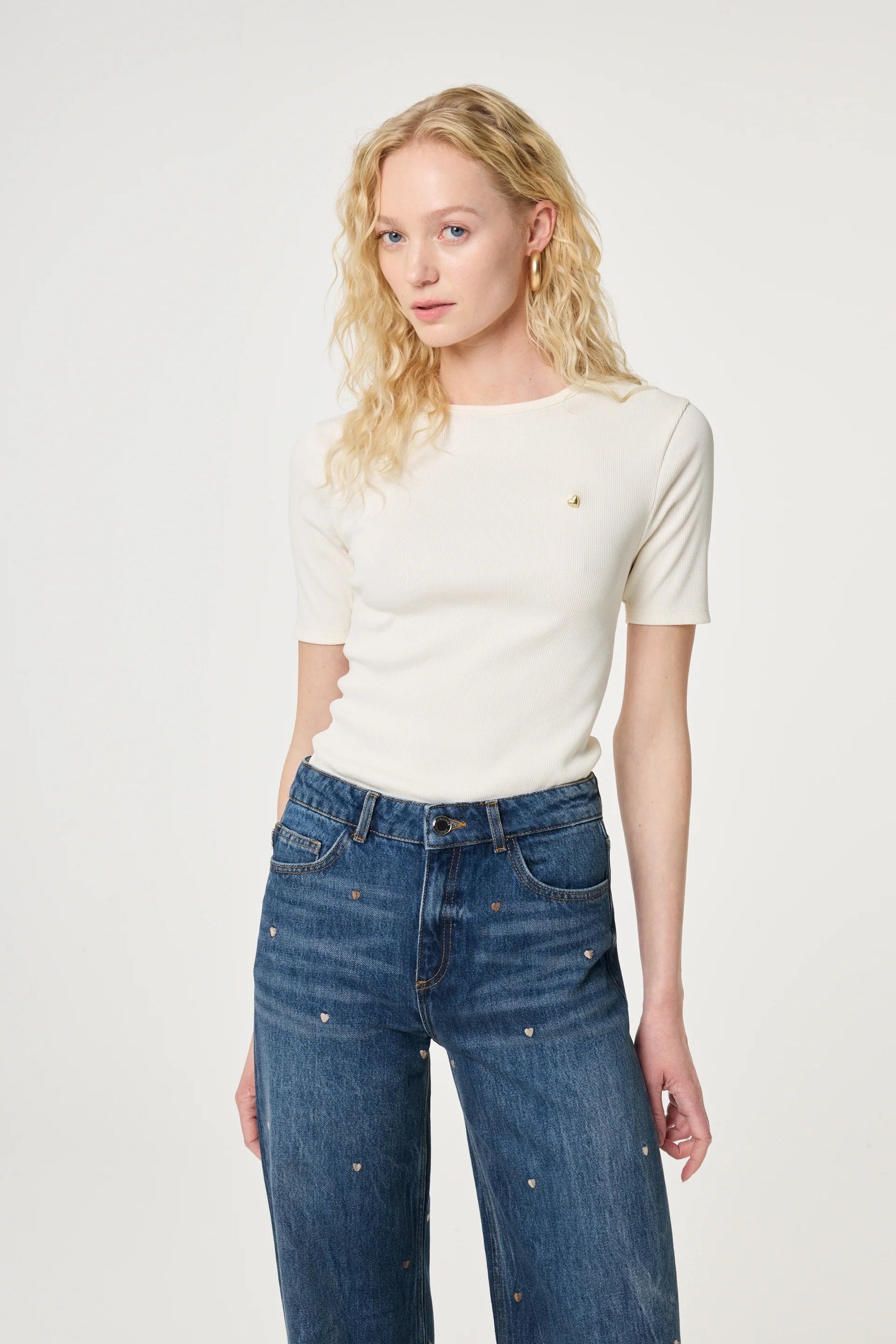 Tanja T-shirt | Cosy White - Image 2