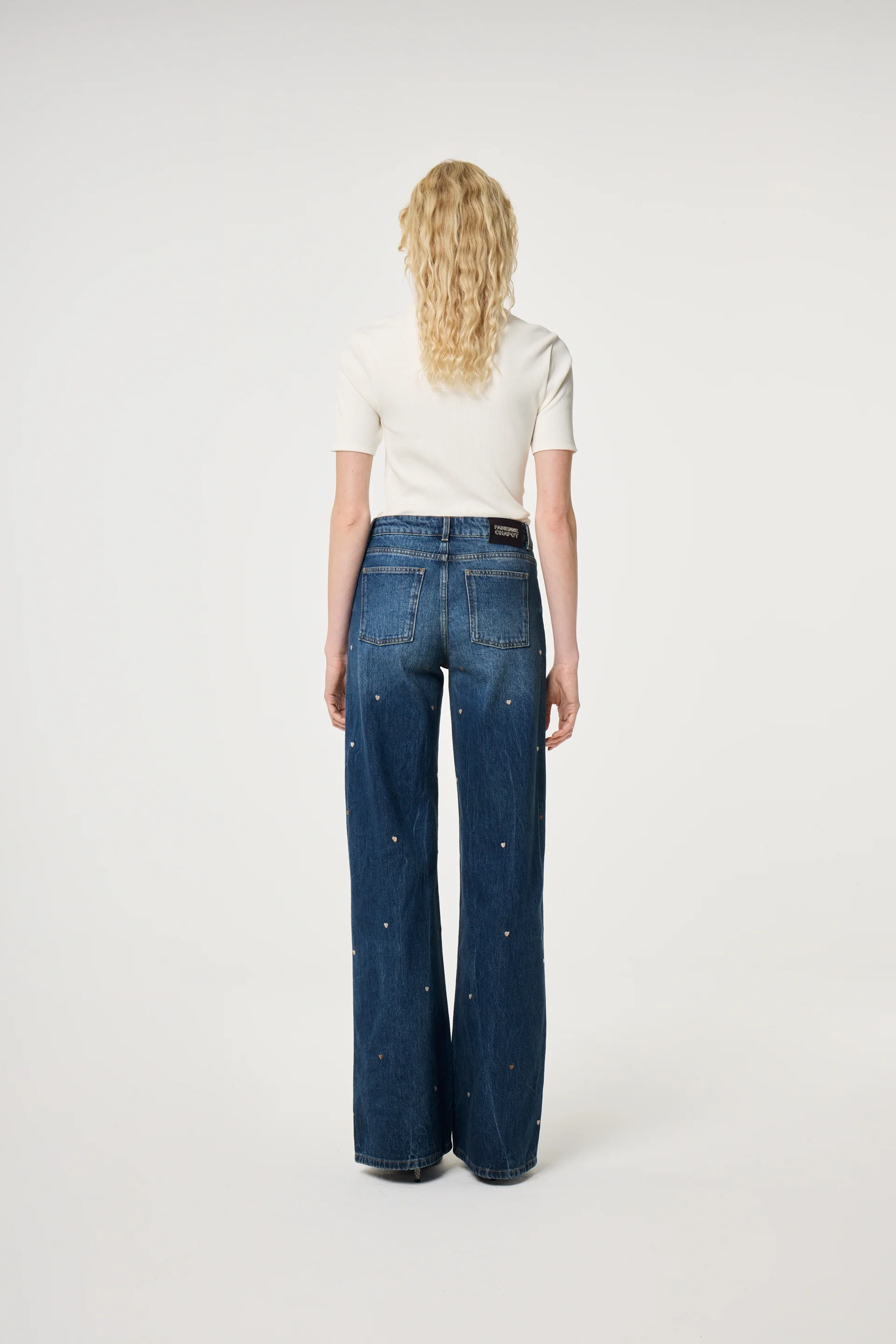 Tanja T-shirt | Cosy White - Image 3