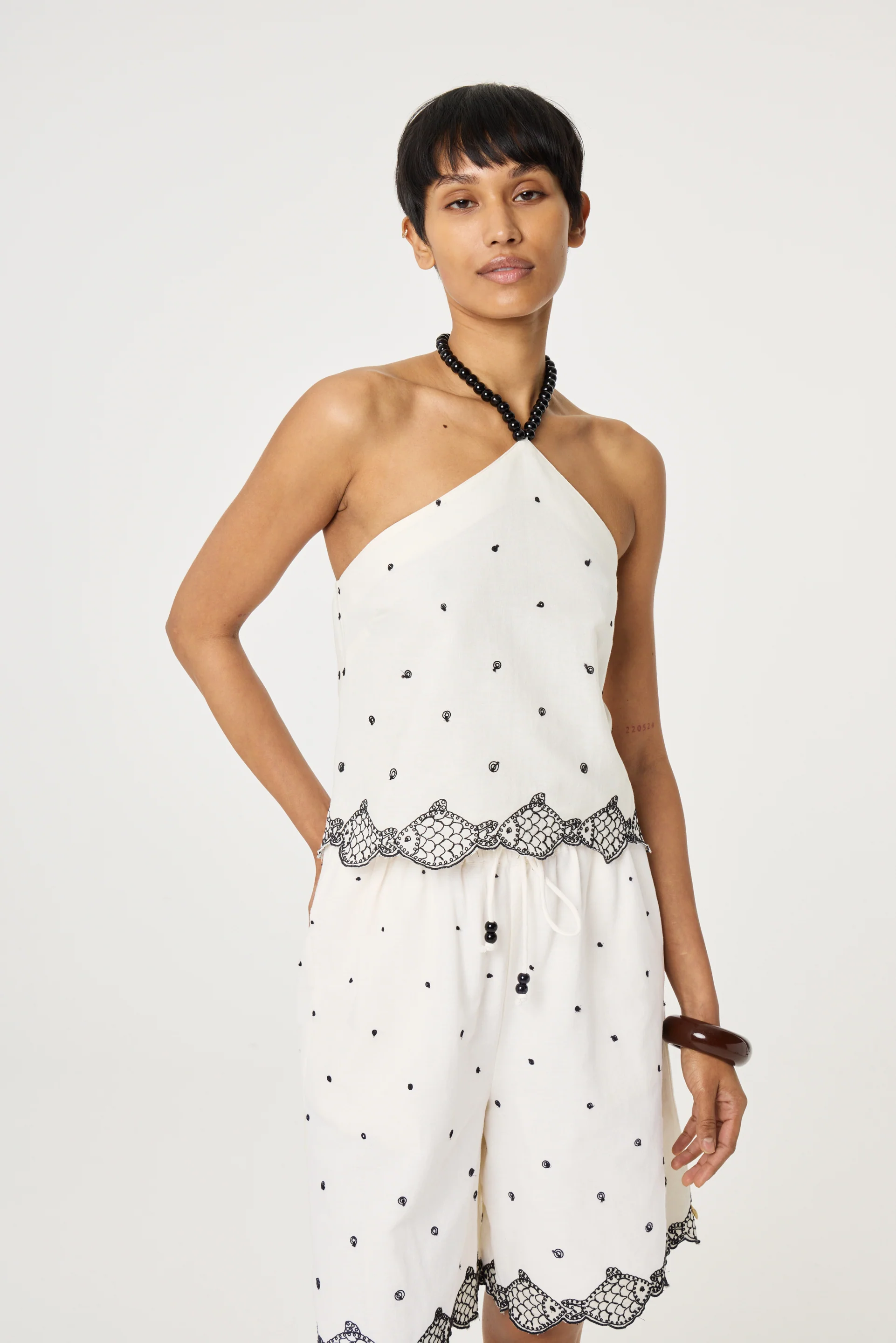 Tyler Top | Cosy White/Black - Image 2